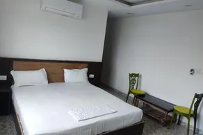 Hotel shree krishna palace - Image 2