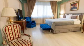 City Nest Villa - Image 2