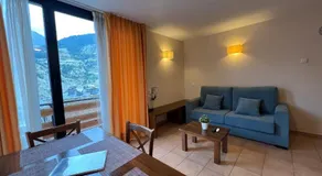 Apartamento con espectaculares vistas en Canillo HUT-8003 - Image 2