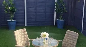 PrivateHaven for Contractors and Couples, privateParking andGarden - Image 3