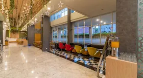 Ascent Hotel & Cafe Malang - Image 5
