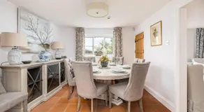 Charming 4 Bed Cottage in Herts Countryside - Pass the Keys - Image 3