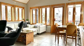 LL Properties - Charming Panorama Family Cabin - Image 4