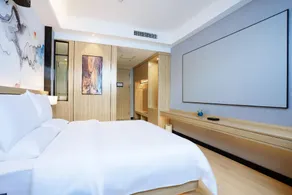 Starway Hotel Wenxi Swimming Pool - Image 2