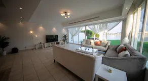 Blue Star Villa - Image 3