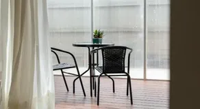 Boutique Townhouse near The Glen - Image 4