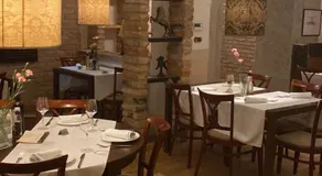 Hotel Marathon - Image 4