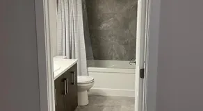 Beautiful suite - Image 5