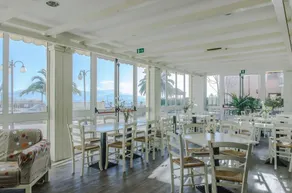 Hotel Butterfly - Image 4