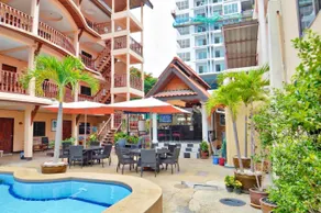 Phratamnak Inn Hotel & Guesthouse - 100 mtr from the beach - Image 3