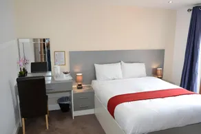 Travellers Hub - Image 2