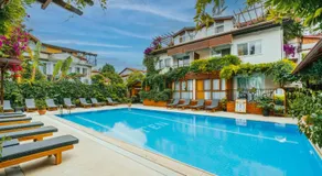 Ten Apart Hotel - Image 2