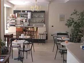 Hotel Ferrara - Image 2