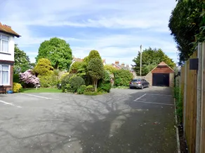 Kenmore Guest House - Image 3