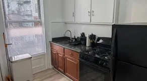 Central brownstone in Hoboken Dwntn! 15 mins to NY - Image 4