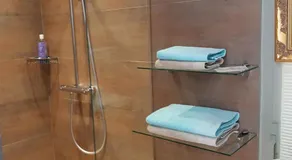 Mas des Collines Gîte avec Vue Montagnes & piscine - Image 2
