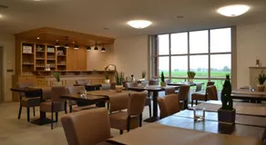 B&B Allegambe's Goed - Image 2