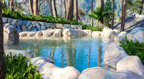 Phoenix Fairyland Hot Springs Hotel-best Grand Hotel l&swimming facilities-Sumptuous breakfast-only hot spring-10minute walk to the Town-free pick up - Image 5
