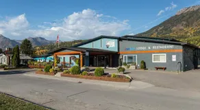 Red Tree Lodge - Image 5