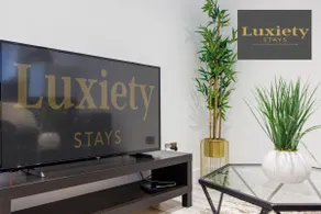 Sleek Stylish 1BR - City Centre nr High Str… - Image 5