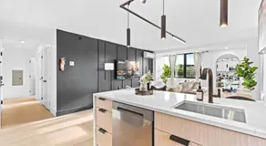 Luxury Oasis Near NYC Met life Sleeps 12 - Image 4