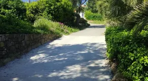 Perla sul mare con piscina - Image 3