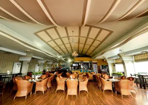 Hotel Queen Mandalay - Image 5