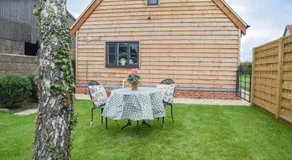 Nr Bicester Village 5 Star Luxury on farm - Image 5