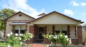 Two Cow Cottage Bed & Breakfast - Image 5