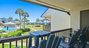 Blue Surf Beach Getaway - Image 4