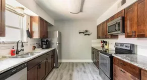 4 Bed 3 Bath House, Spacious, Smart TVs in all rooms, Whole house to yourself - Image 5