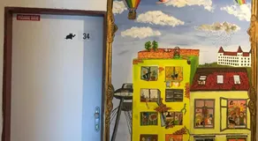 Urban Elephants Hostel - Image 5