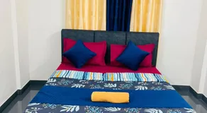 Silver Gate Rooms - Image 4