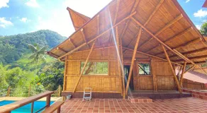 hermosa cabaña villa majo, cuenta con el espectacular rio santo domingo - Image 3