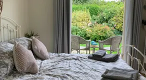 New Forest Chalet - Image 5