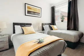 Arlan Apartments - Hinckley by Paymán Club - Image 1