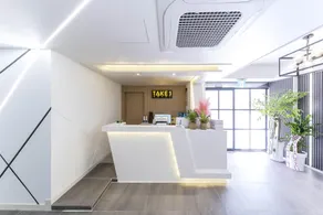 Take 1 Hotel - Image 2