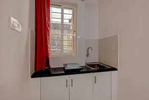Hotel O Compact Studio Kr Puram Near Phoenix Marketcity - Image 2