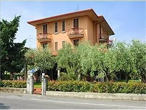 Hotel Chiara - Image 2