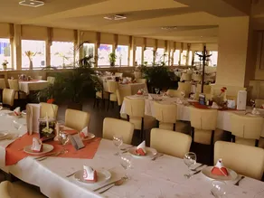 Nimród Hotel és Ètterem - Image 3