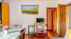 Apartament Sharon House Via Del Chianti - Image 2