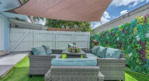 Relaxing Miami Retreat with Canal View and a Central Location - Image 4