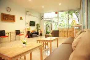 Friends House Resort - Image 2