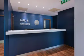 Travelodge Swansea Central - Image 4