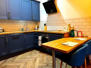 Stunning 1 bed Apt in West End - Image 2