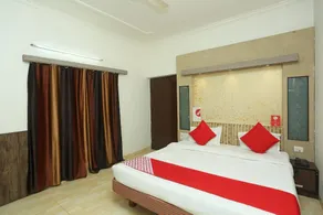 Hotel O Sai President - Image 2