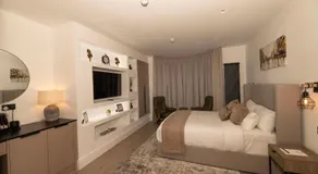 Moseley Luxury Stay - Image 4