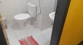 FLATS no Forte a 200m da praia, com 60 m2, 2 quartos com ar condicionado, cozinha completa, área de lazer, WIFI, piscinas, estacionamento, acomodam 8 pessoas, portaria 24H, ambiente familiar. - Image 2