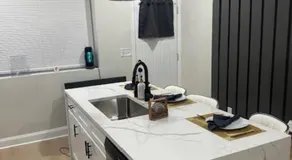 Modern 4BR- Near Everything! - Image 4