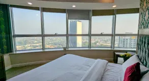 One Bedroom apartment Centaurus Islamabad - Image 2